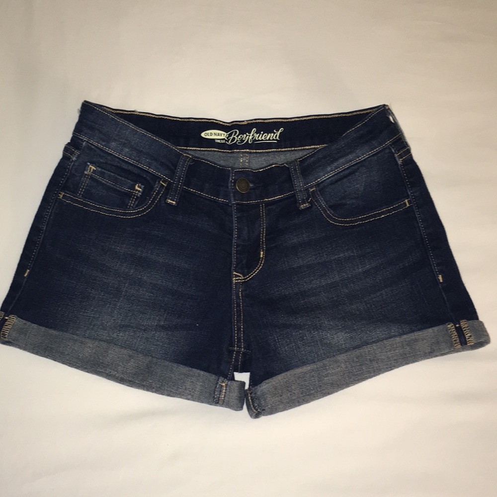 Old Navy boyfriend jean shorts size 2